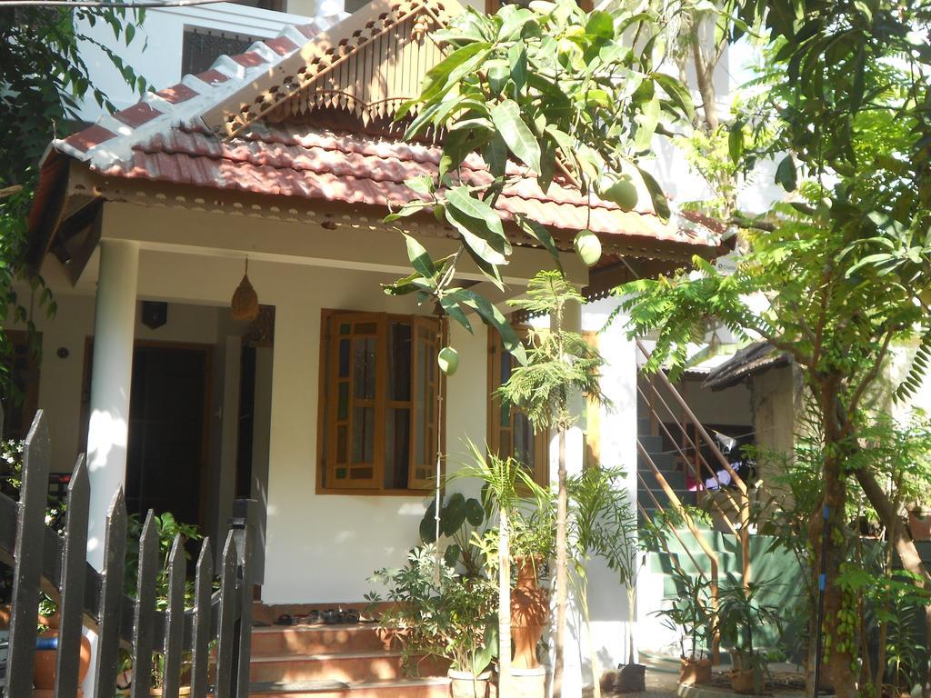 Heavenly Homestay Kochi ภายนอก รูปภาพ