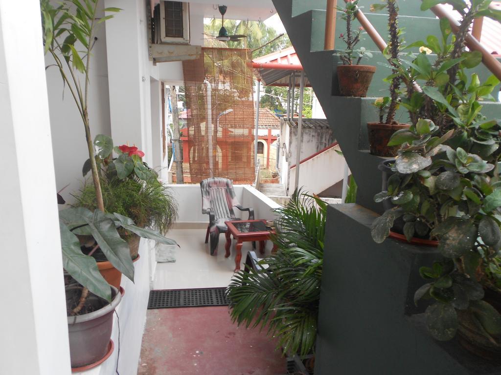 Heavenly Homestay Kochi ภายนอก รูปภาพ