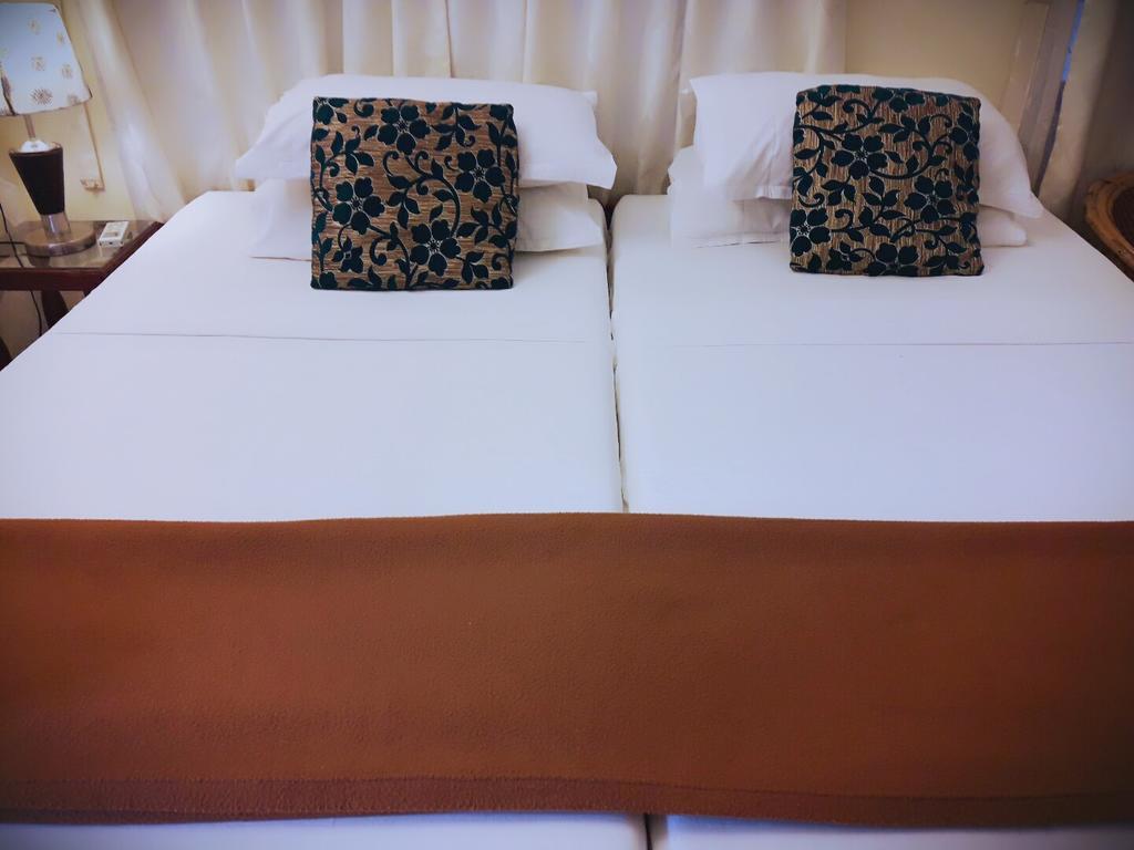 Heavenly Homestay Kochi ภายนอก รูปภาพ