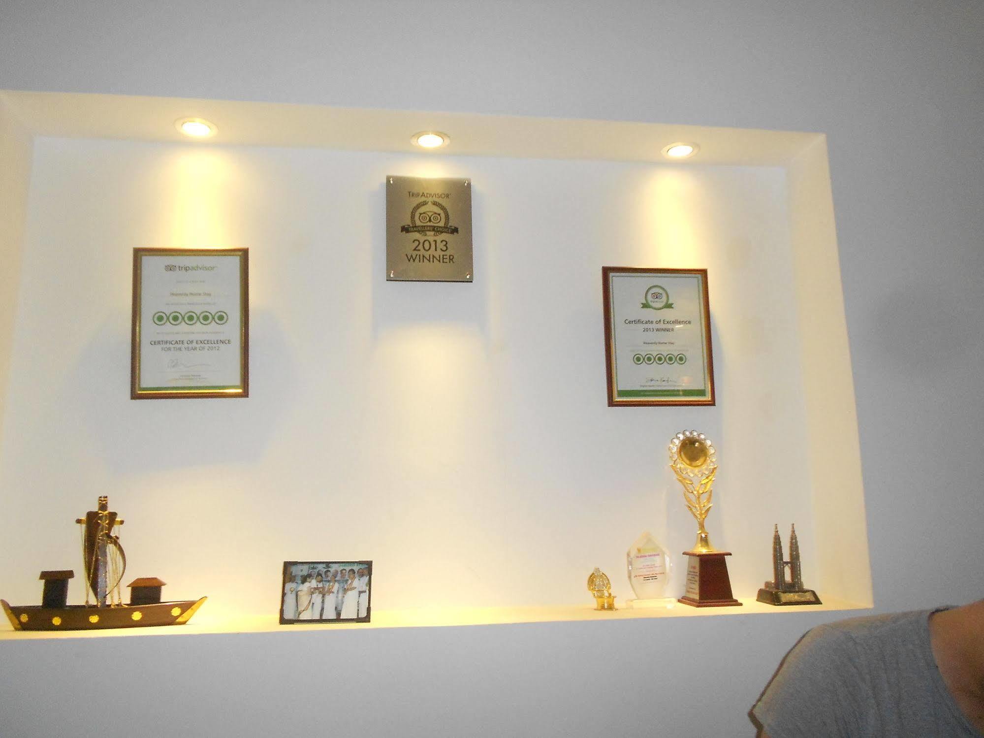Heavenly Homestay Kochi ภายนอก รูปภาพ