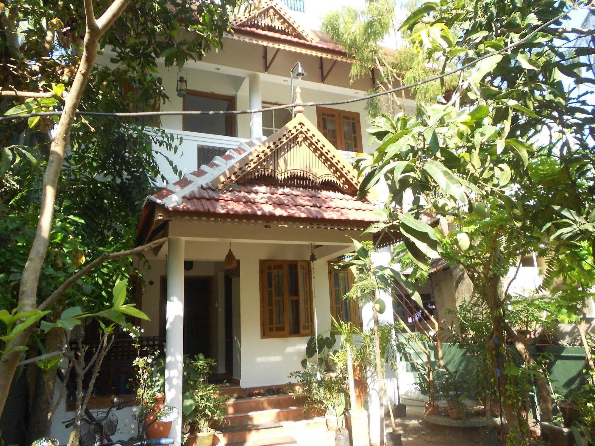 Heavenly Homestay Kochi ภายนอก รูปภาพ