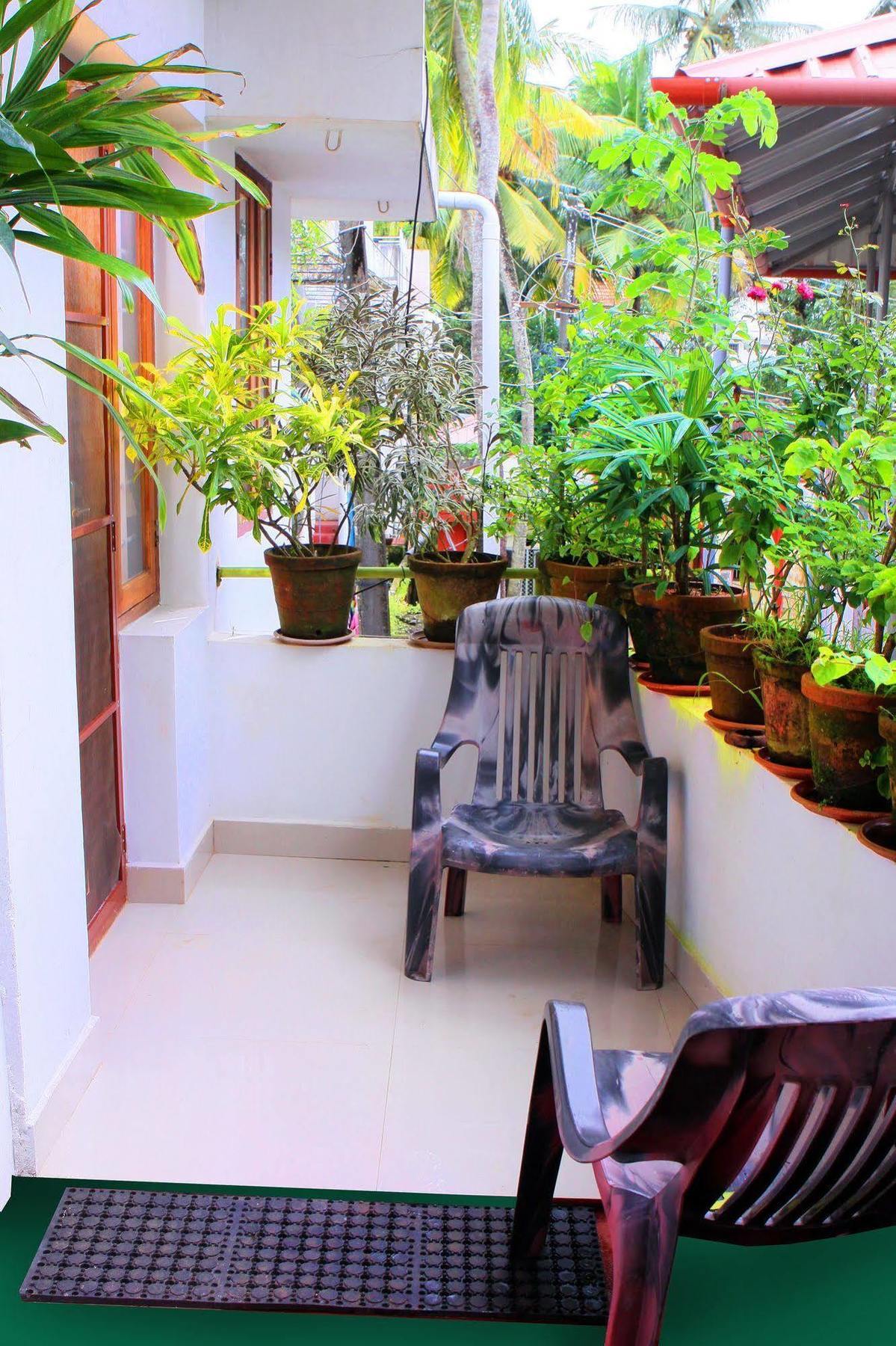 Heavenly Homestay Kochi ภายนอก รูปภาพ