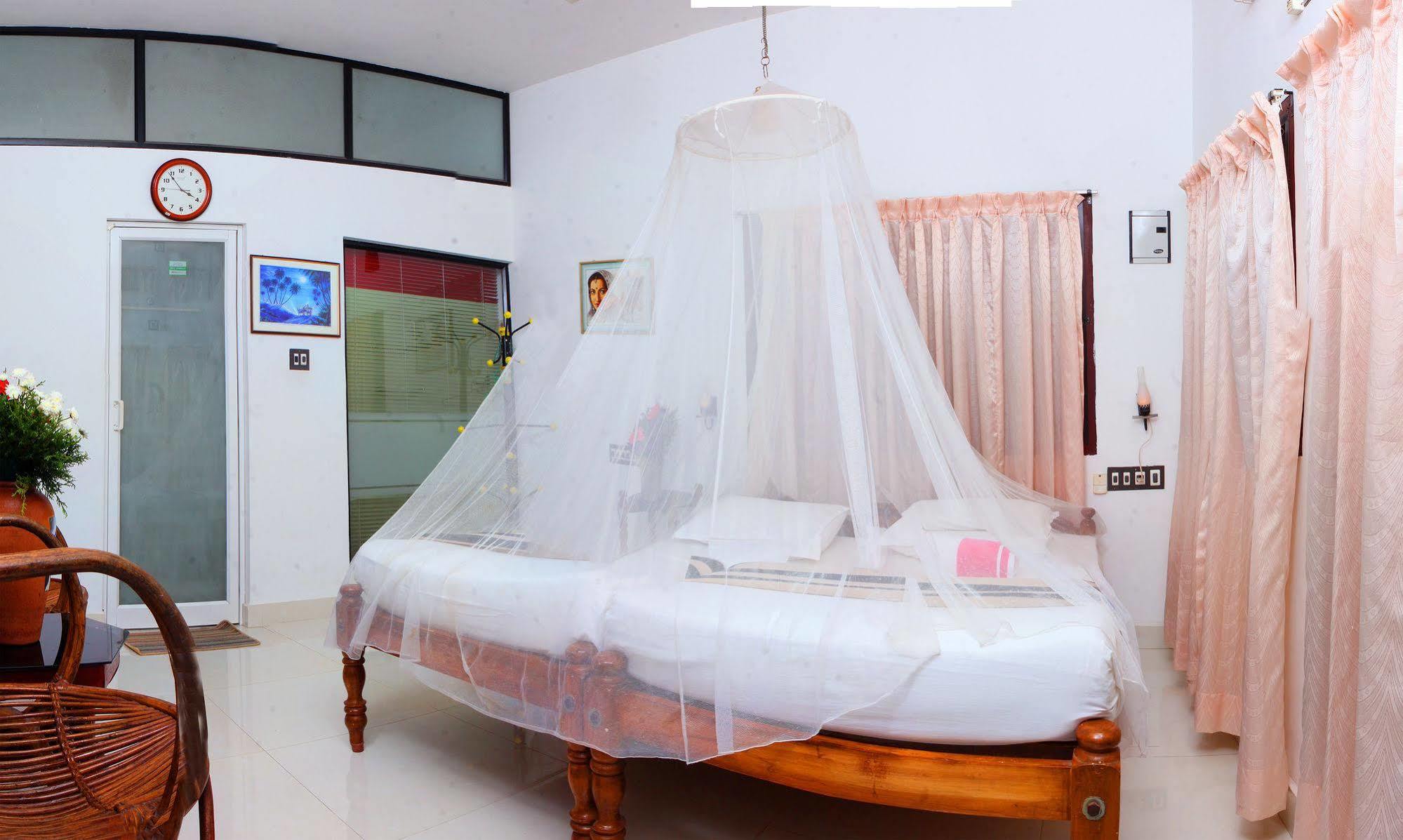 Heavenly Homestay Kochi ภายนอก รูปภาพ