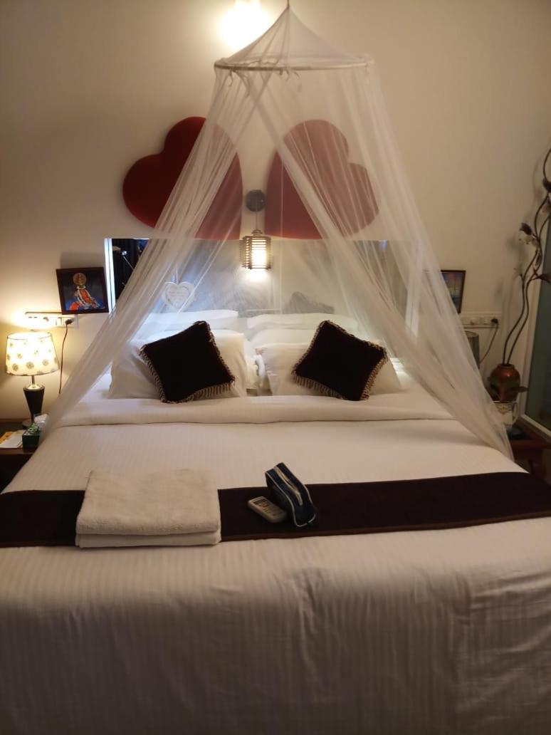 Heavenly Homestay Kochi ภายนอก รูปภาพ
